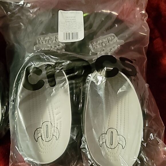 NEW NWT Crocs x Outkast Classic Clog Clogs Black & Silver Size Womens 10 Mens 8 - Picture 9 of 12